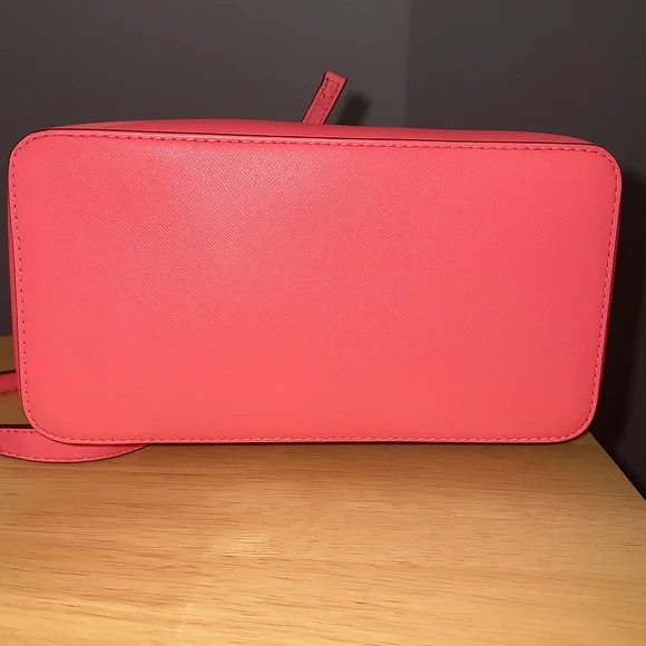 🩷EUC-Kate Spade Pink Leather Backpack!🩷 - Picture 4 of 4